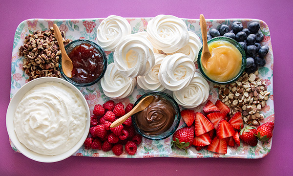 Pavlova Dessert Board